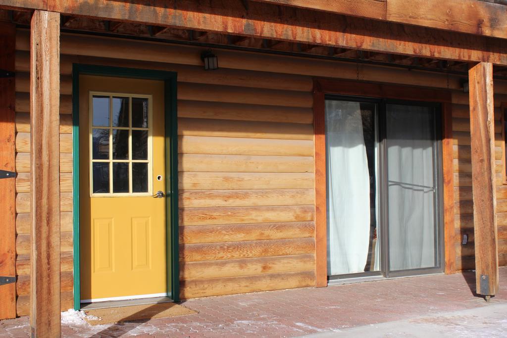 A Gem Inn The Rockies Джаспър Стая снимка