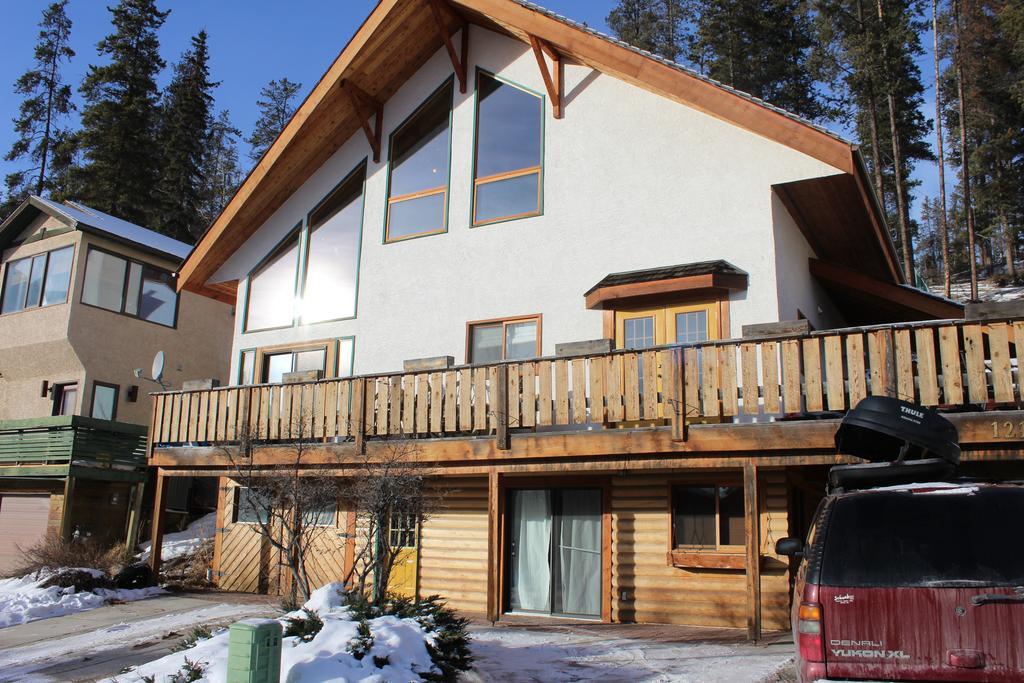 A Gem Inn The Rockies Джаспър Стая снимка